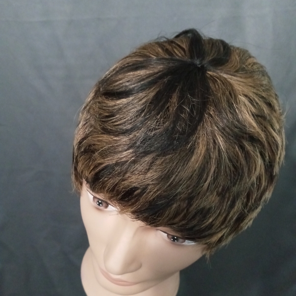 Short Brown Wig for Women - Picture 5 of 5